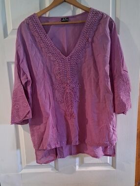 SR Collection Lavender Embroidered V-Neck Tunic